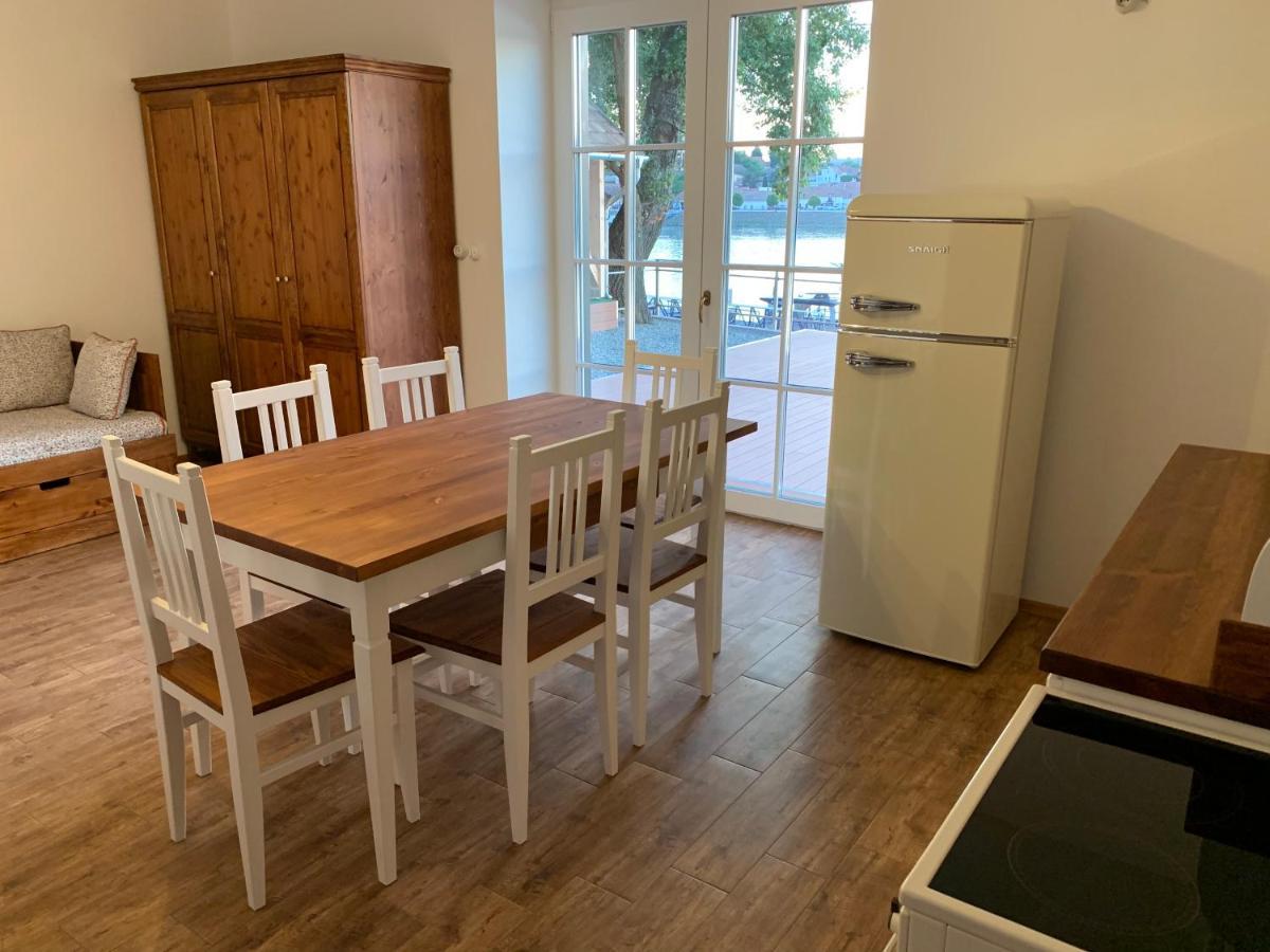 Szazesztendos Reveszhaz Apartman Szigetmonostor Exterior foto